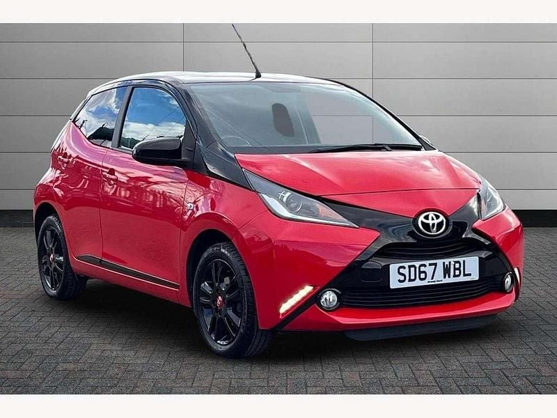 Red Used 2017 Toyota Aygo X-cite Hatchback | £8,050 (Fair price) - Image 1/4