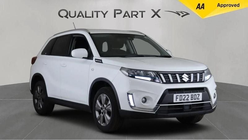 White Used 2022 Suzuki Vitara SZ-T SUV | £11,180 (Super price) - Image 1/3