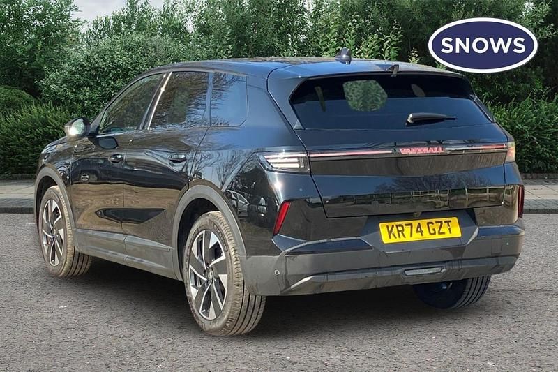 Used Vauxhall Grandland X GSe 134 HP (98 kW) 2024 Black SUV