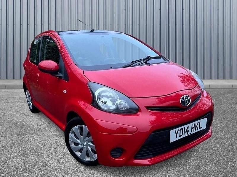 Used Toyota Aygo 2014 Multicoloured Hatchback