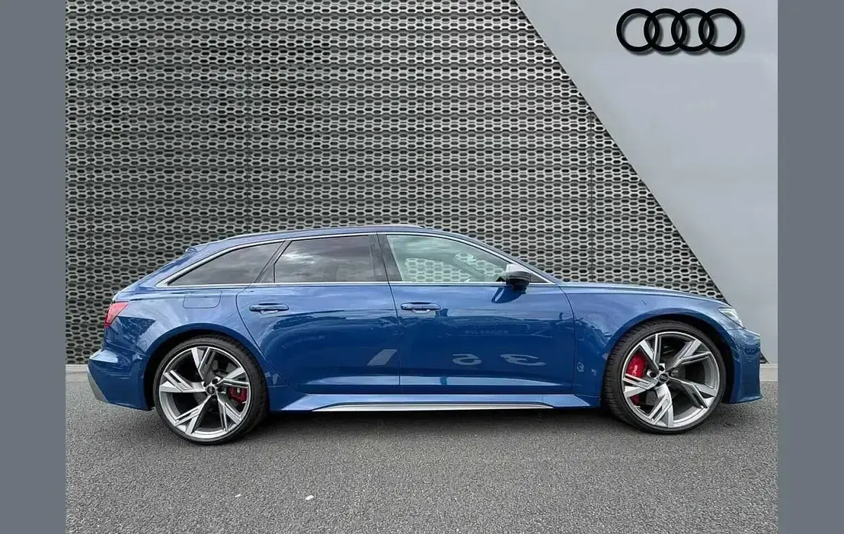 Used Audi RS6 Performance 620 HP (456 kW) 2025 Blue Estate
