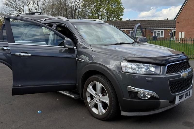 Used Chevrolet Captiva LTZ 2011 Grey SUV