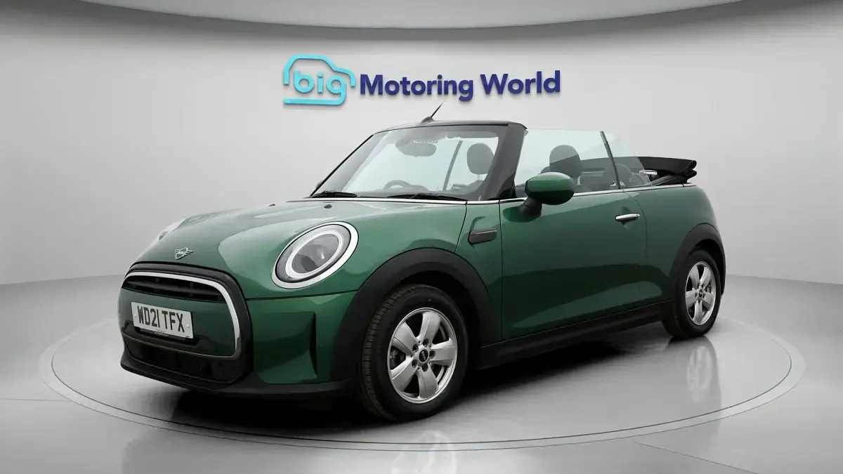 Used Mini Cooper Cabriolet Classic 136 HP (100 kW) 2021 Green Cabriolet