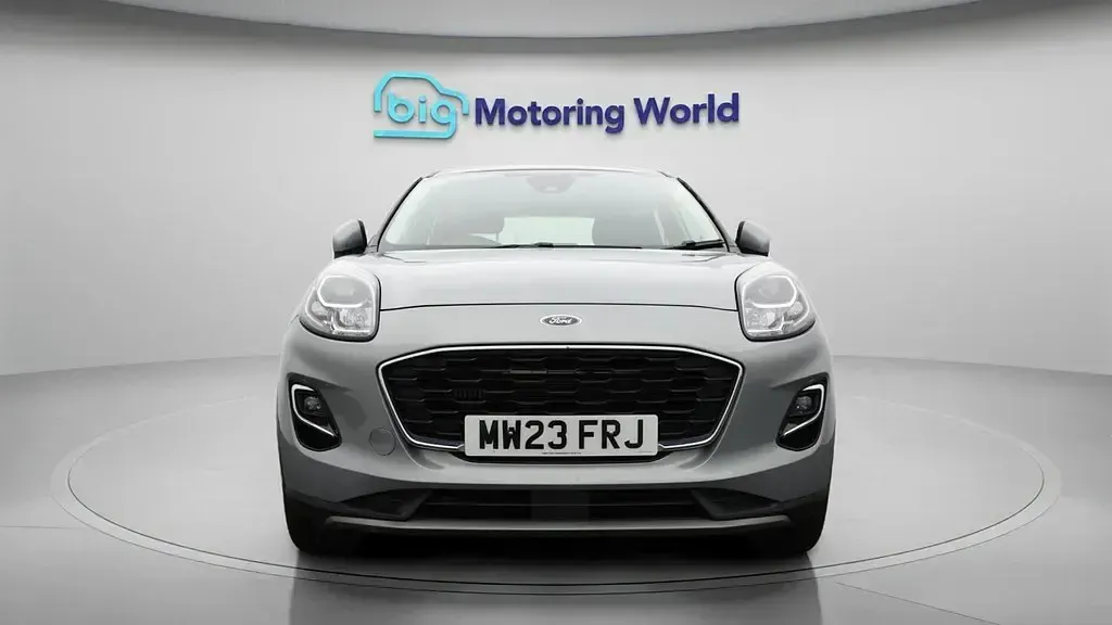 Second-hand Ford Puma Titanium 125 CP (91 kW) 2023 Argintiu SUV
