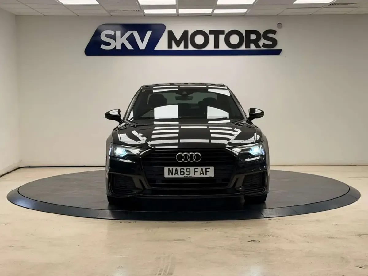 Begagnad Audi A6 Black Edition 204 HK (150 kW) 2019 Grå Sedan