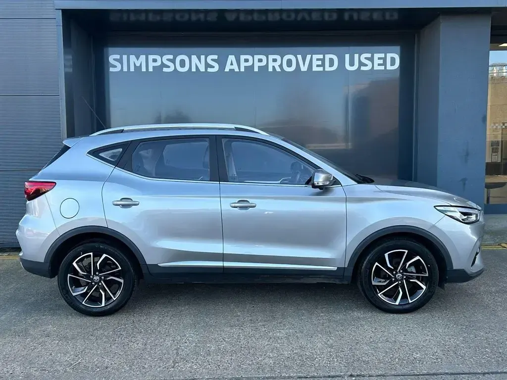 Used MG MG3 106 HP (77 kW) 2022 Silver Hatchback