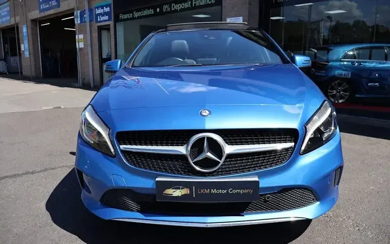 Used Mercedes A200 Premium Plus 136 HP (100 kW) 2016 Blue Hatchback