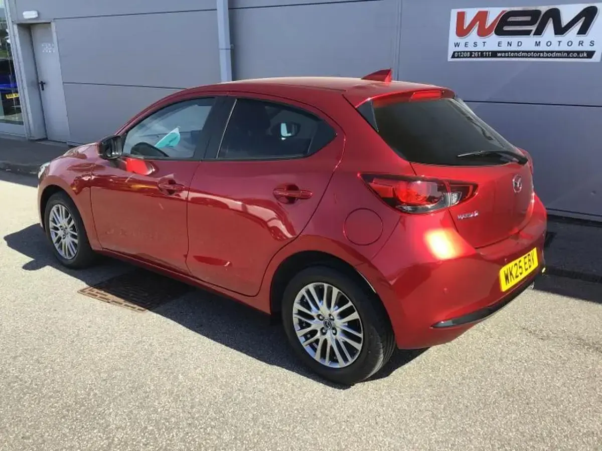 Begagnad Mazda 6 Exclusive-Line 89 HK (65 kW) 2025 Röd
