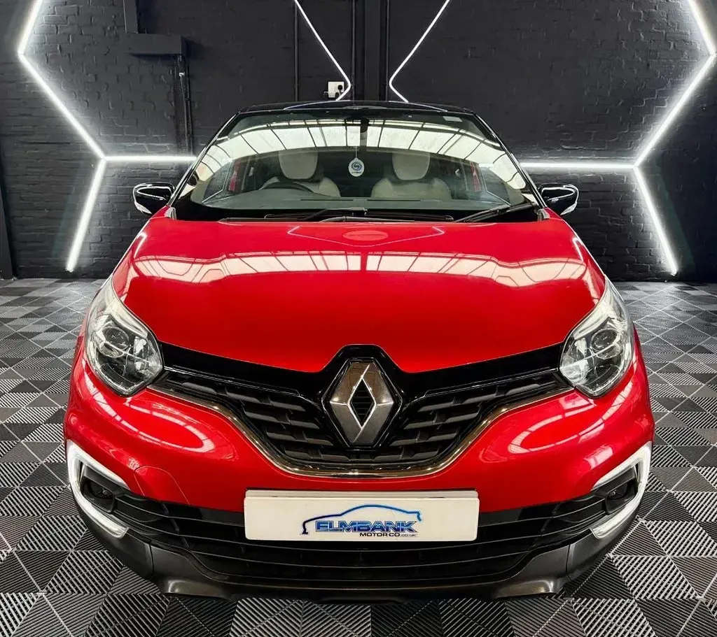Used Renault Captur Iconic 90 HP (66 kW) 2019 Red SUV