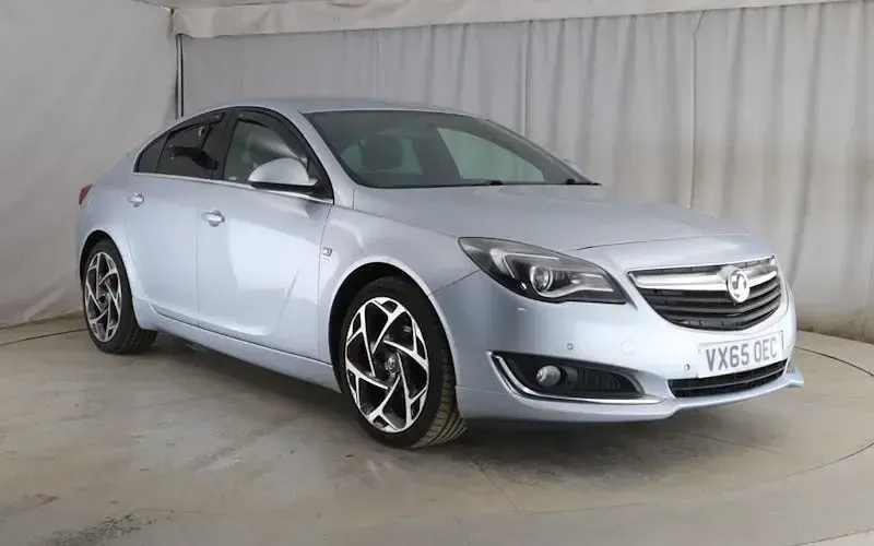 Used Vauxhall Insignia SRi 136 HP (100 kW) 2015 Hatchback