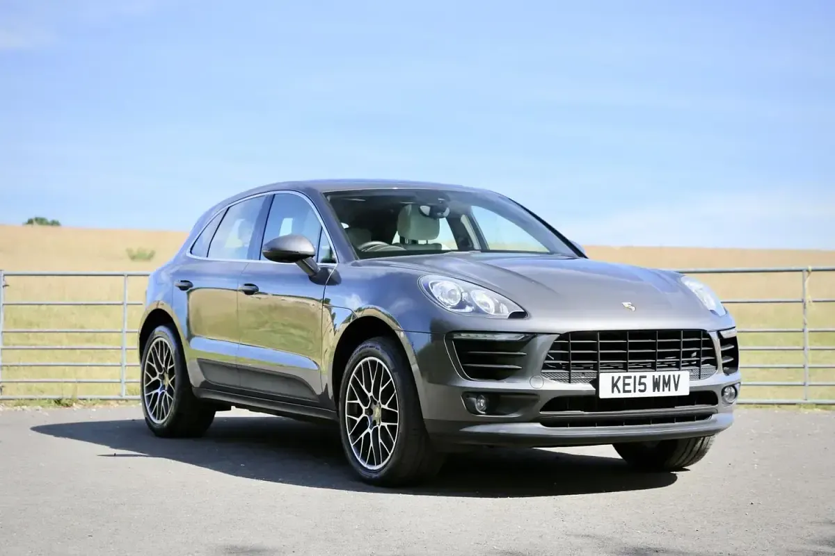Used Porsche Macan 258 HP (189 kW) 2015 Grey SUV