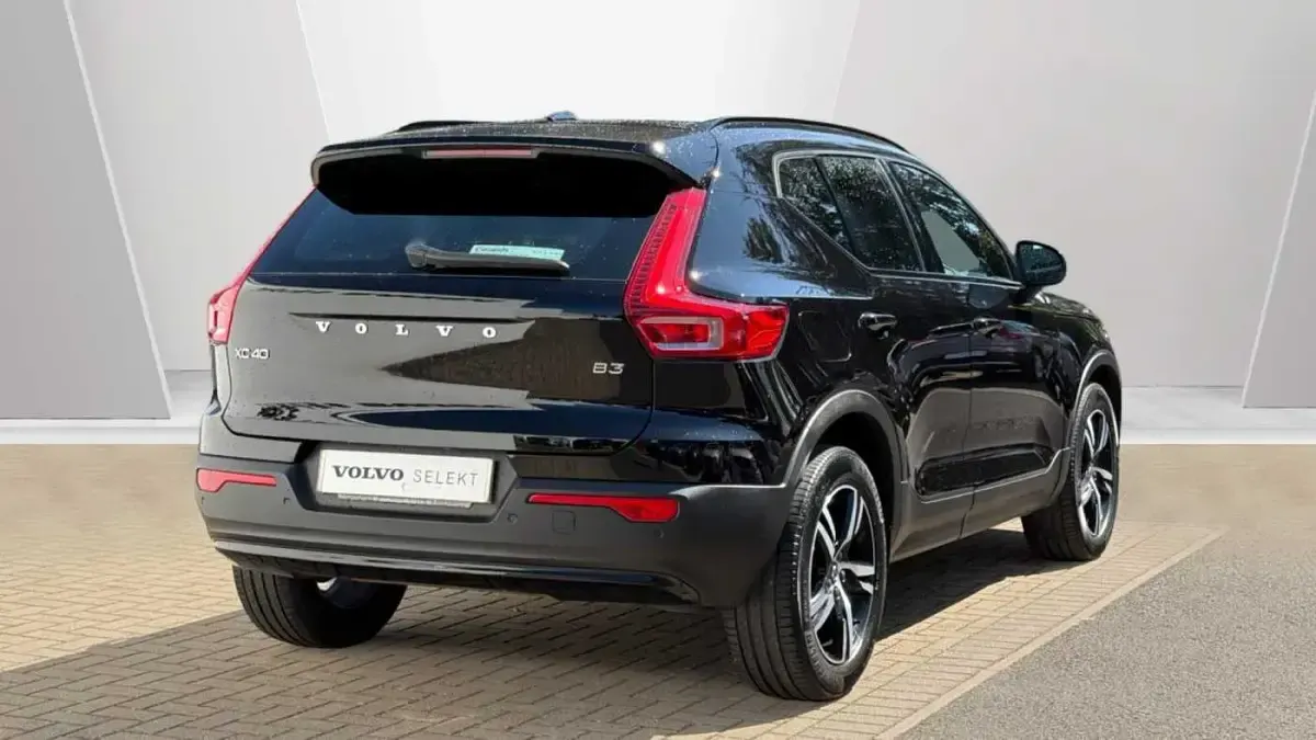 Used Volvo XC40 Plus 161 HP (118 kW) 2023 SUV