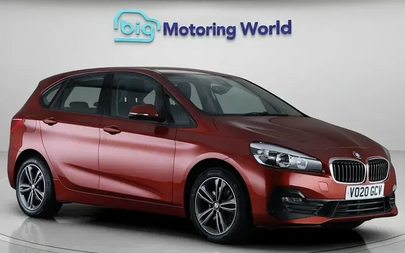Begagnad BMW 220 Sport Line 192 HK (141 kW) 2020 Kombi