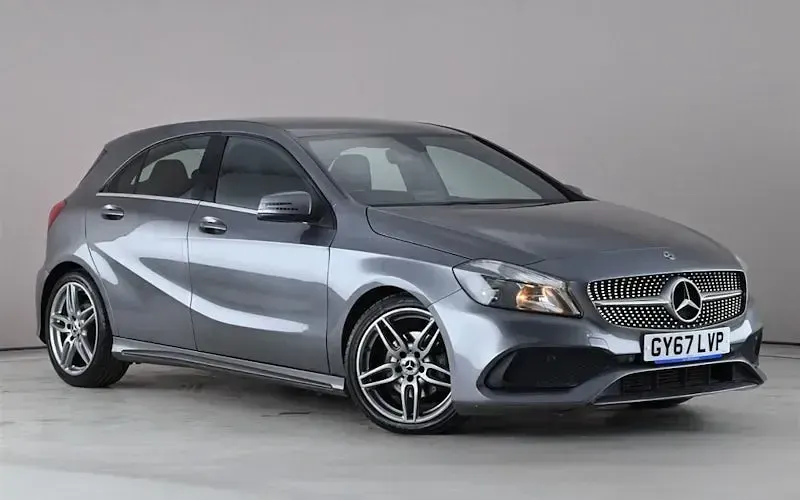 Begagnad Mercedes A180 AMG line 122 HK (89 kW) 2017 Halvkombi