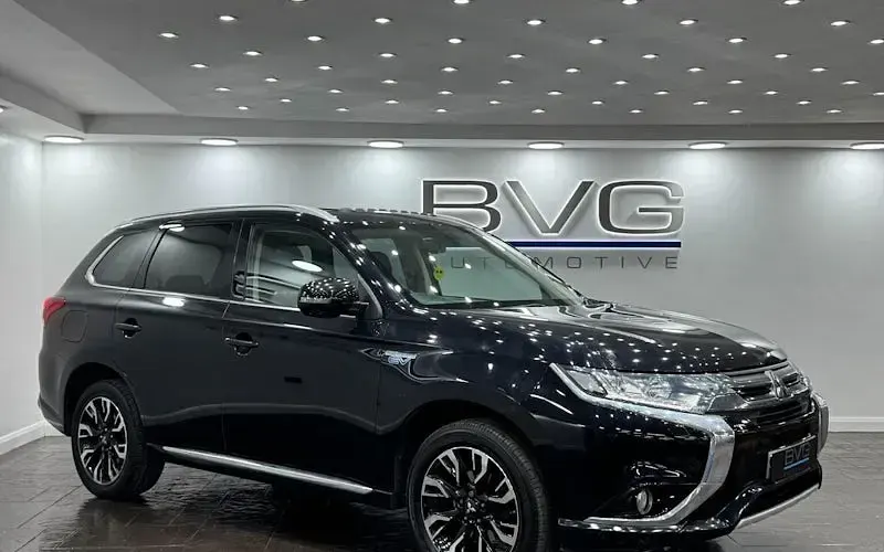 Used Mitsubishi Outlander P-HEV 203 HP (149 kW) 2016 Estate