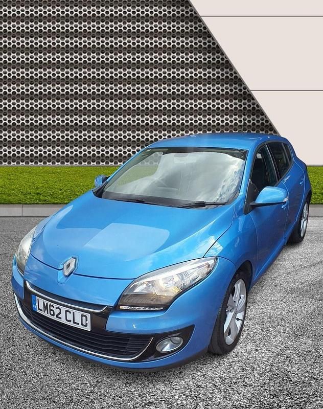 Used Renault Mégane III Dynamique 110 HP (80 kW) 2012 Blue Hatchback