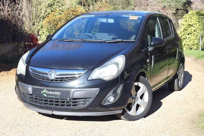 Used Vauxhall Corsa 85 HP (62 kW) 2012 Black Hatchback