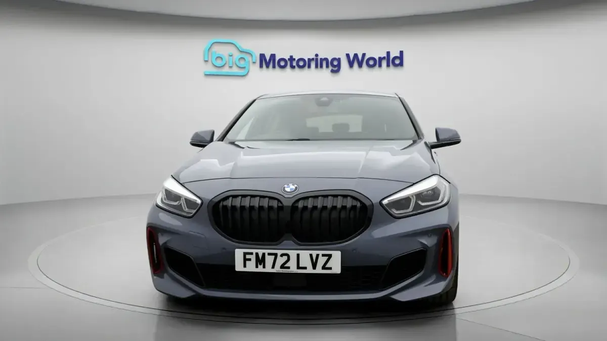 Begagnad BMW 128 2022 Grå Halvkombi