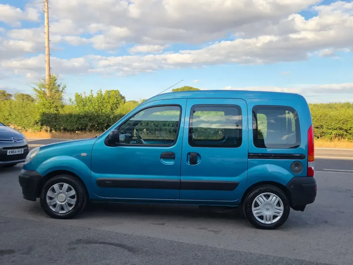Used Renault Kangoo Authentique 106 HP (77 kW) 2008 Blue MPV