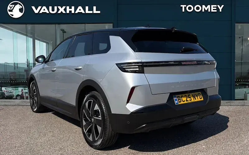 Used Vauxhall Grandland X GSe 145 HP (106 kW) 2025 Grey SUV