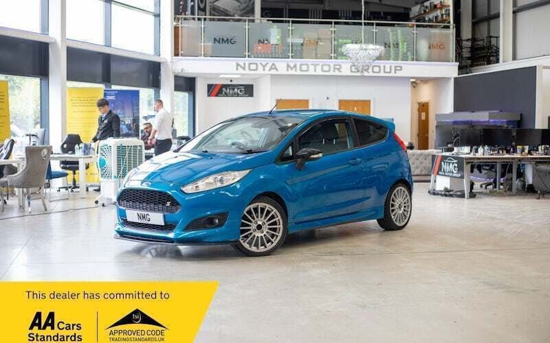 Used 2016 Ford Fiesta Zetec Hatchback | £4,499 (Good price) - Image 1/4