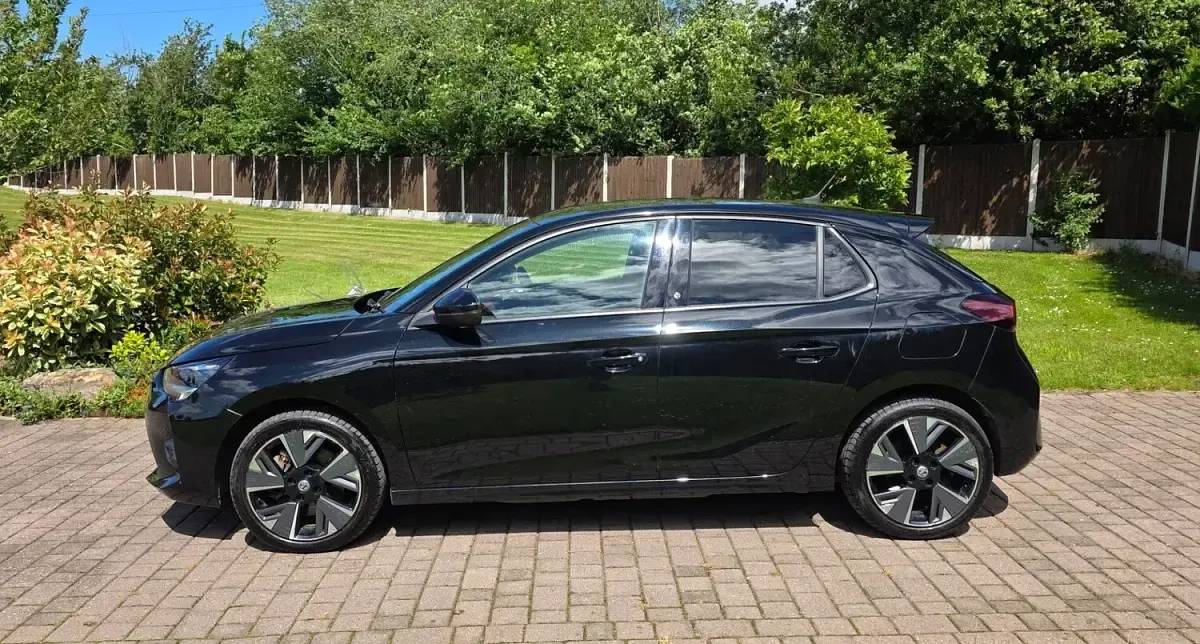 Used Vauxhall Corsa-e SRi 100 kW (136 HP) 2022 Black Hatchback