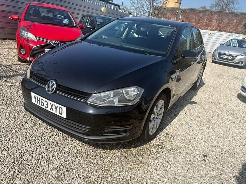 Used VW Golf VII SE 105 HP (77 kW) 2013 Black Hatchback