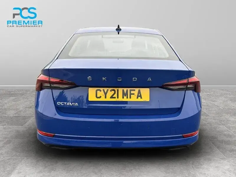 Used Skoda Octavia SE Technology 110 HP (80 kW) 2021 Blue Hatchback