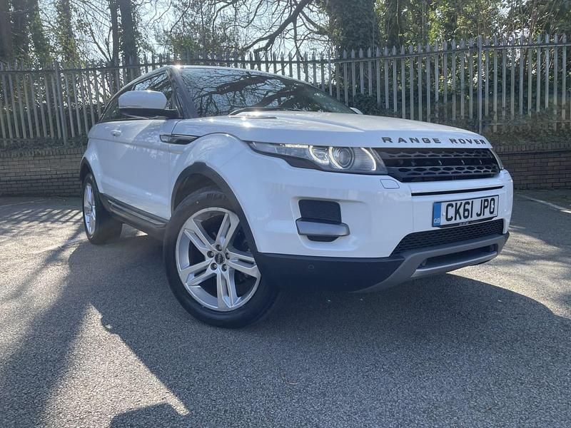 Used Land Rover Range Rover evoque Pure 190 HP (139 kW) 2011 White Coupe
