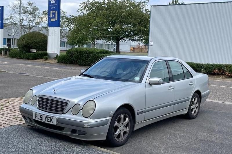 Silver Used 2001 Mercedes E200 Classic Sedan | £990 - Image 1/1