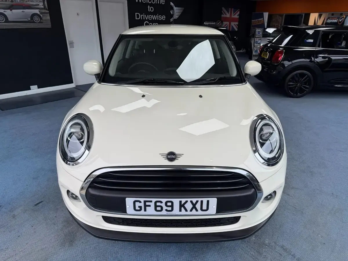 Used Mini ONE Classic 2019 White Hatchback