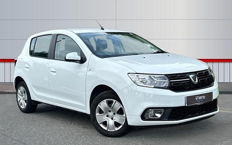 White Used 2019 Dacia Sandero Comfort Hatchback | £6,485 (Fair price) - Image 1/4