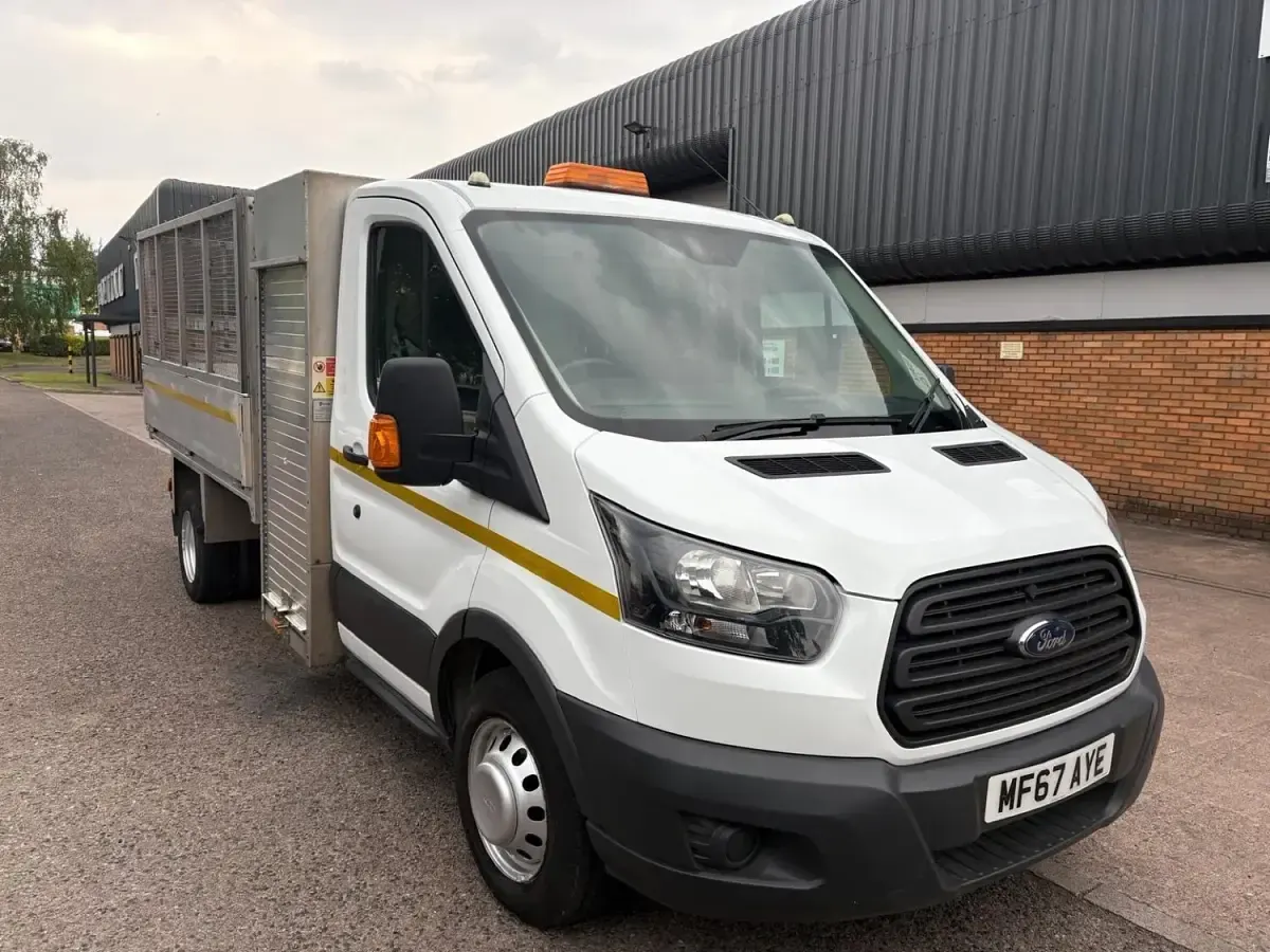 Used Ford Transit 105 HP (77 kW) 2017 White Van