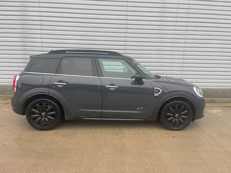 Begagnad Mini Cooper S Countryman Sport 192 HK (141 kW) 2018 Grå SUV
