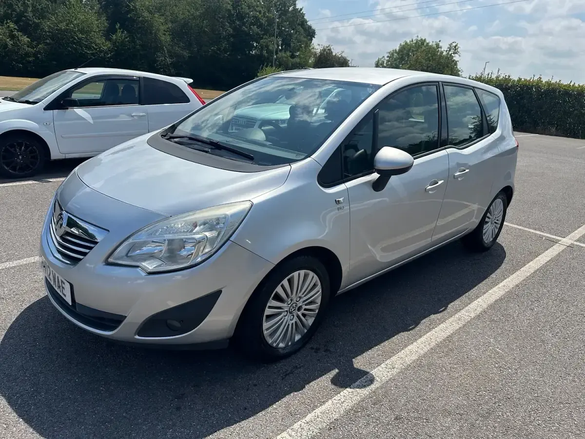 Used Vauxhall Meriva Excite 2012 Silver MPV