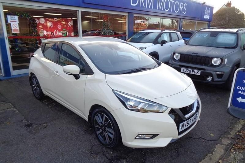 Used Nissan Micra Acenta 71 HP (52 kW) 2017 White Hatchback