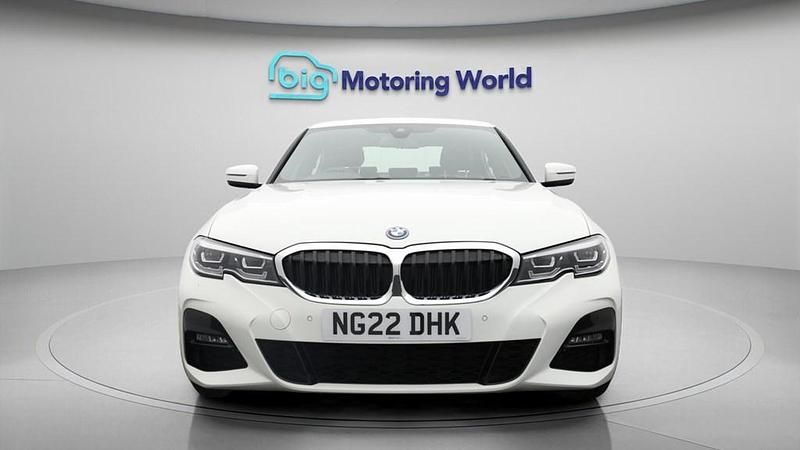 Used BMW 330e M Sport 292 HP (214 kW) 2022 White Sedan