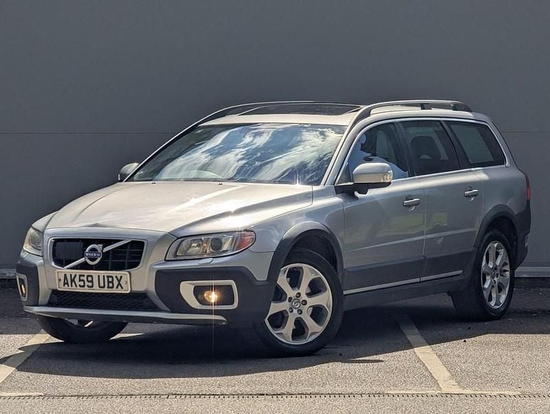 Used Volvo XC70 SE Lux 2009 Silver Estate