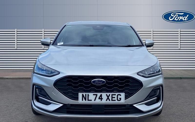Used Ford Focus ST-Line X 125 HP (91 kW) 2024 Silver Hatchback
