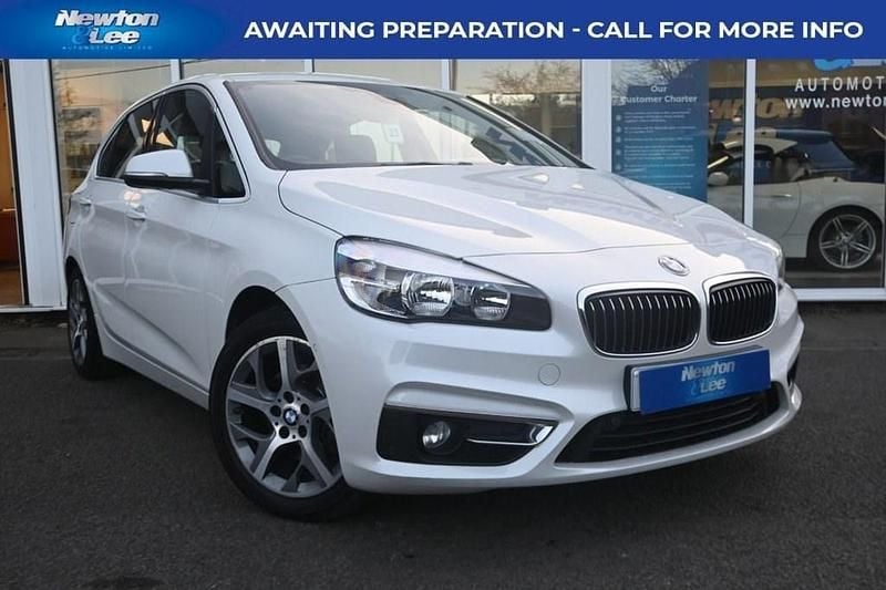 Used BMW 218 Luxury Line 150 HP (110 kW) 2015 White MPV