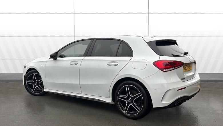 Used Mercedes A200 AMG Line Premium 163 HP (119 kW) 2021 White Hatchback