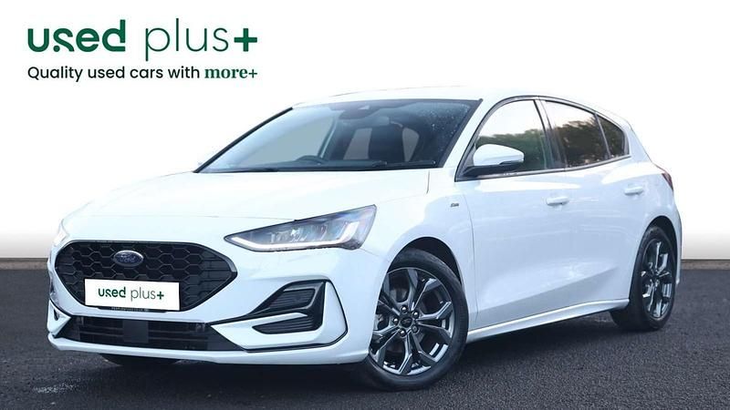 Used Ford Focus ST-Line 155 HP (114 kW) 2024 White Hatchback