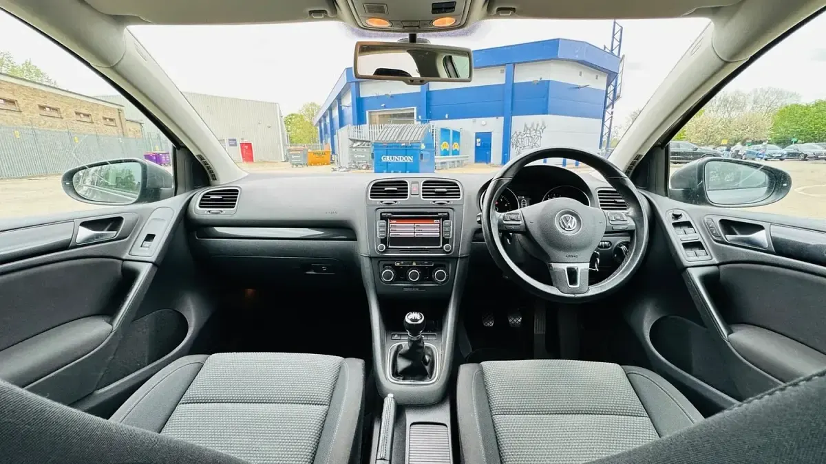 Used VW Golf VII Match 120 HP (88 kW) 2012 Grey Hatchback