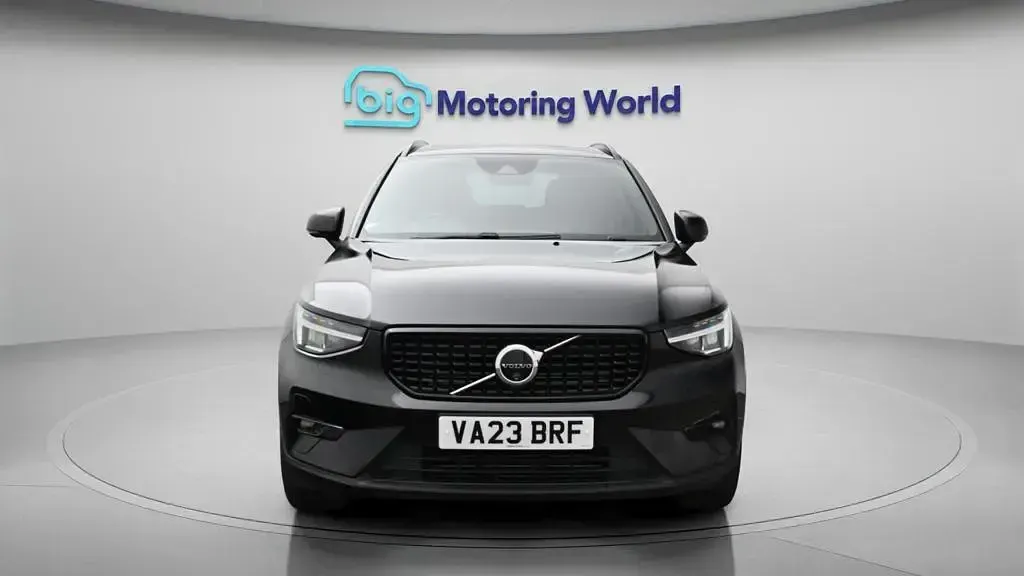 Used Volvo XC40 Ultimate 262 HP (192 kW) 2023 Black SUV