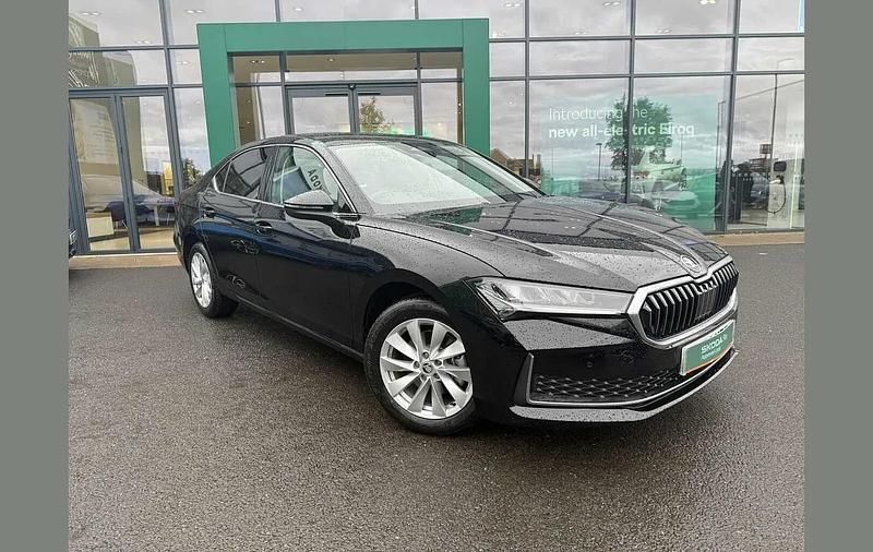 Midnight black metallic Used 2024 Skoda Superb SE Technology Hatchback | £24,980 (Super price) - Image 1/4