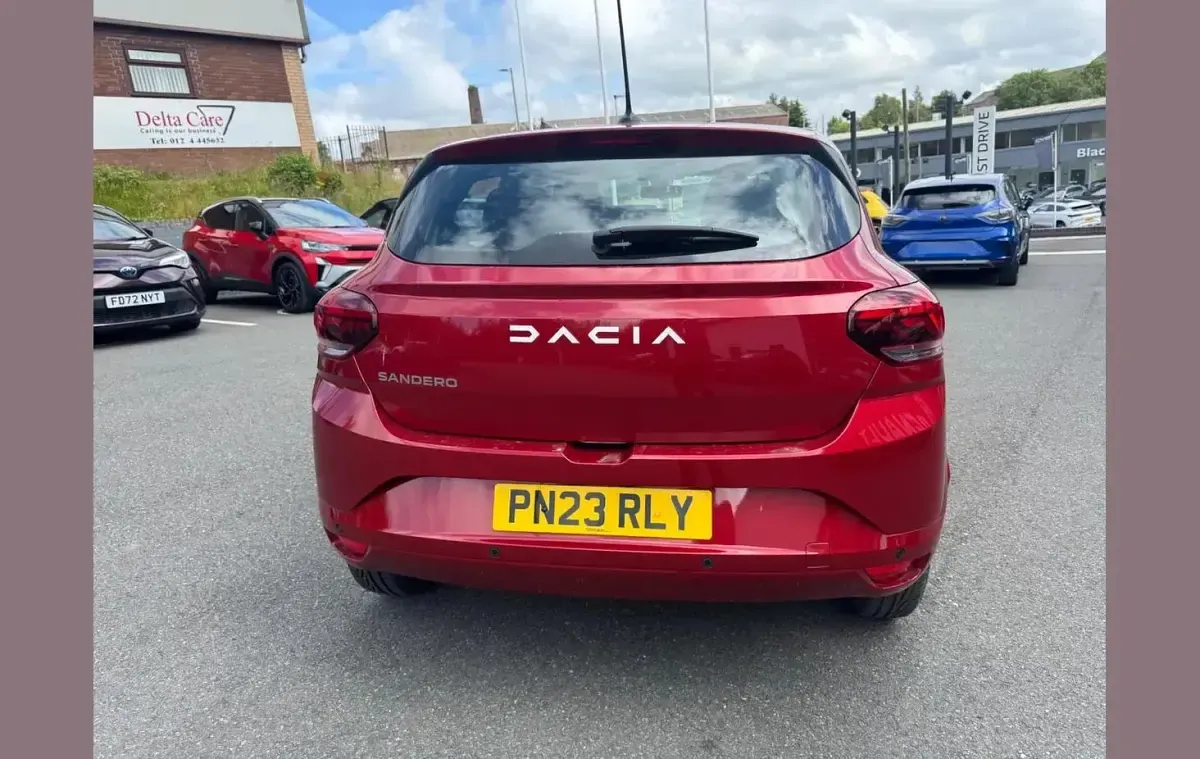 Used Dacia Sandero Expression 91 HP (66 kW) 2023 Red Hatchback