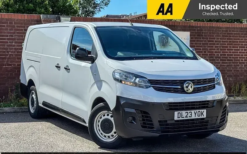 Used Vauxhall Vivaro S 101 HP (74 kW) 2023 MPV