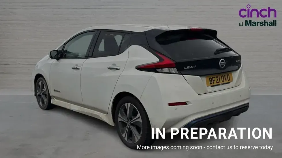 Used Nissan Leaf Tekna 110 kW (150 HP) 2021 White Hatchback