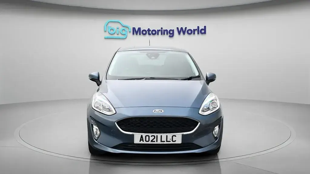 Usado Ford Fiesta Trend 95 CV (69 kW) 2021 Azul Utilitario