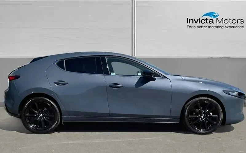 Nuevo Mazda 3 Exclusive-Line 140 CV (102 kW) 2026 Utilitario